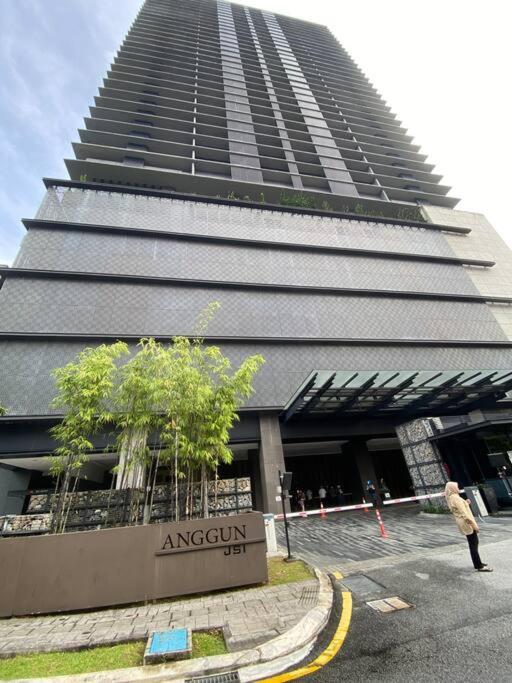 Anggun Walking Distance 5-10mins To Sogo Chow Kit Monorail And Lrt Station By Juststay Pangsapuri Kuala Lumpur
